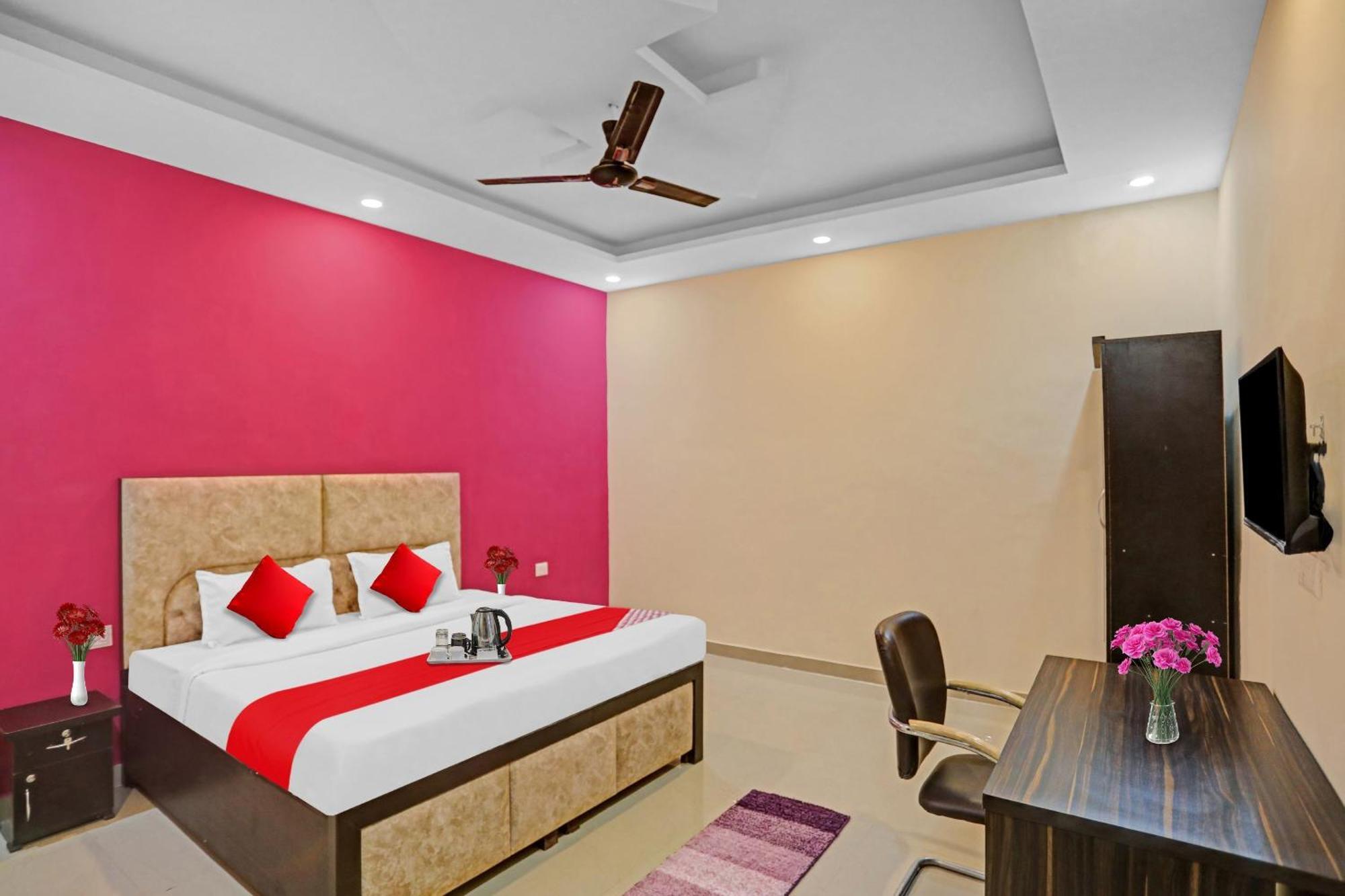 Hotel Flagship Grand Imperial Near Worlds Of Wonder Kālkāji Devi Exteriér fotografie