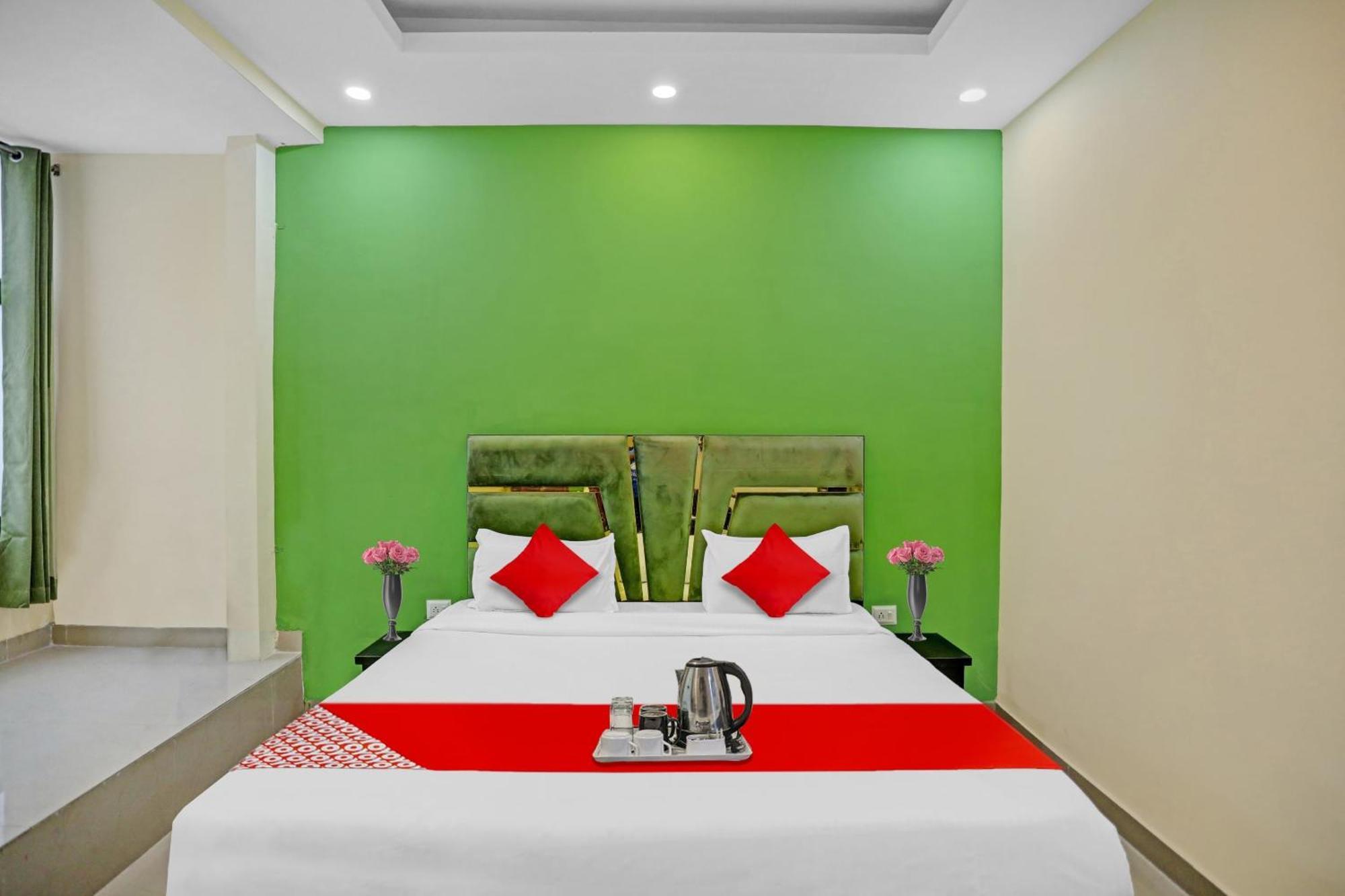 Hotel Flagship Grand Imperial Near Worlds Of Wonder Kālkāji Devi Exteriér fotografie